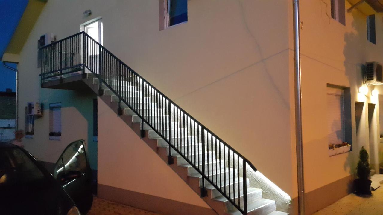 Zen Apartmani Novi Sad Exterior foto